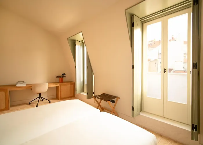 The Verse Aparthotel 4*