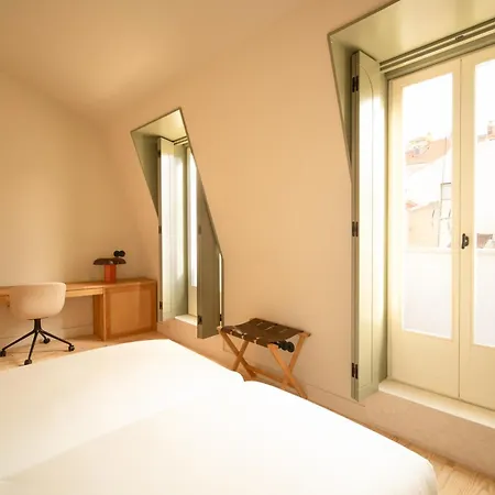 The Verse Aparthotel 4*