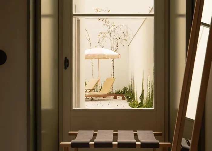 Aparthotel The Verse 4*