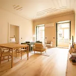 The Verse Aparthotel