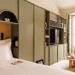 The Verse Aparthotel 4*